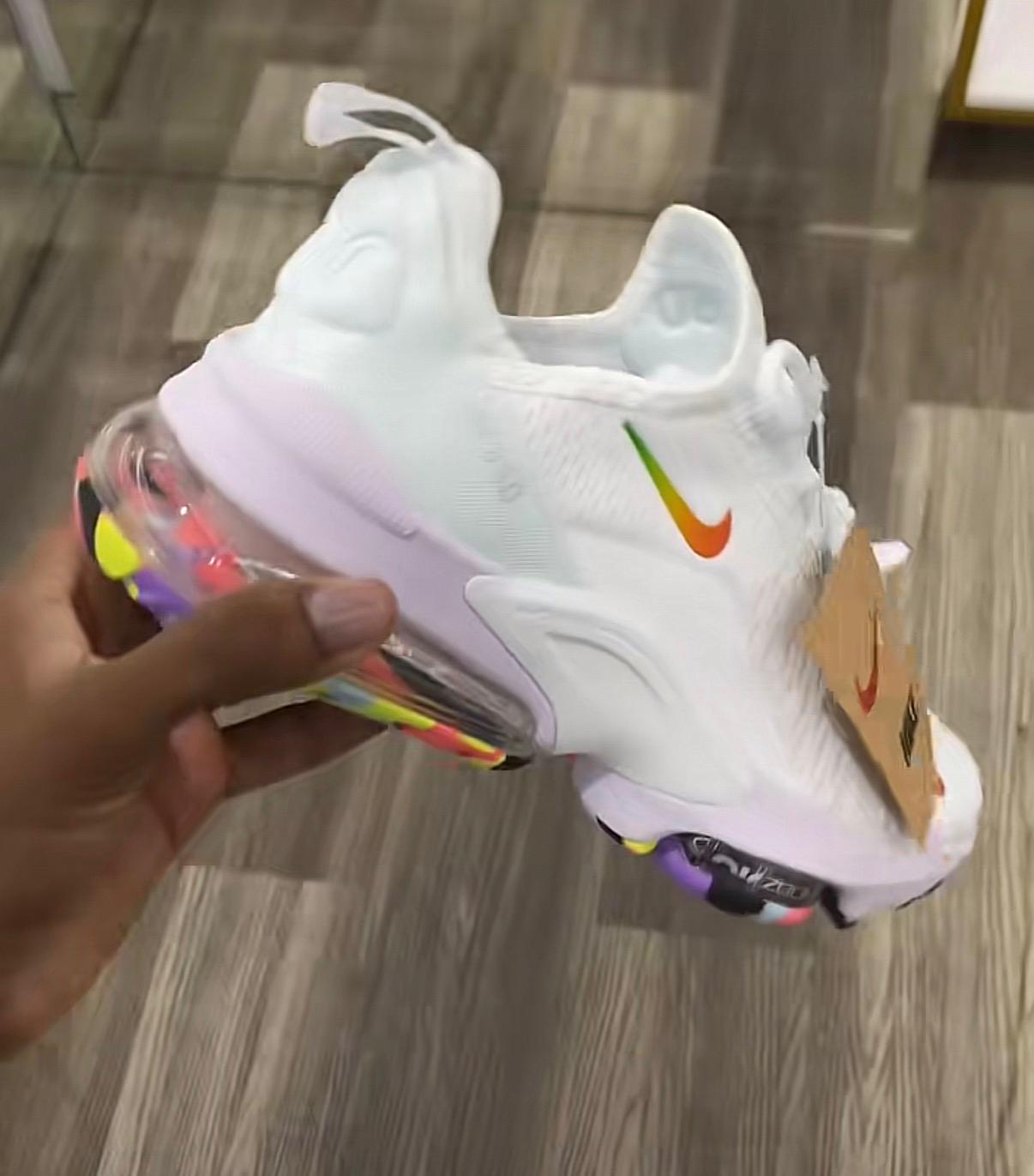 Scarpe sportive 2026 edizione limitata