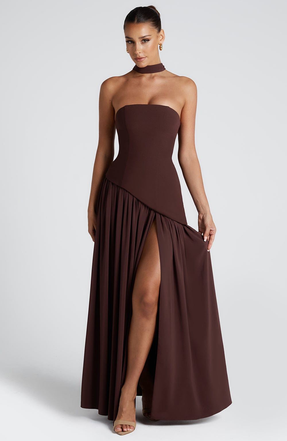 https://cdn.shopify.com/s/files/1/0786/0053/6388/files/maliyah-maxi-dress-plum-brown-dress-babyboo-fashion-1122207127.jpg?v=1748365404